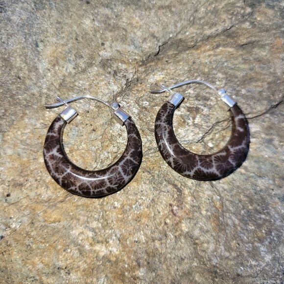 Brown Coral Hoop Earrings in Sterling Silver - Picture 4 of 8